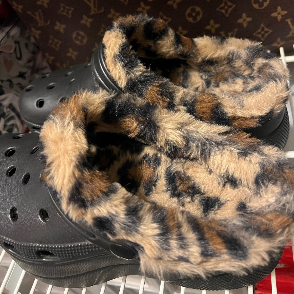 Non Crocs - Picture 5 of 5